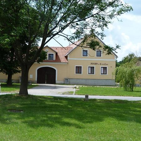 Penzion U Krumlova Srnín エクステリア 写真